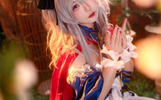 清河海风溶溶月色，共赏之人就在身侧