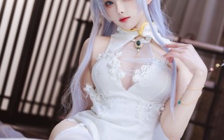 Cosplay | 没想到像这样在阁楼上吹着晚风、闻着淡淡的花香，也很惬意呢